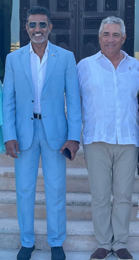 1 Mohammed Alkuwuari Embajador De Qatar En Mexico Y Miguel Angel Lemmus Presidente De Ampi.