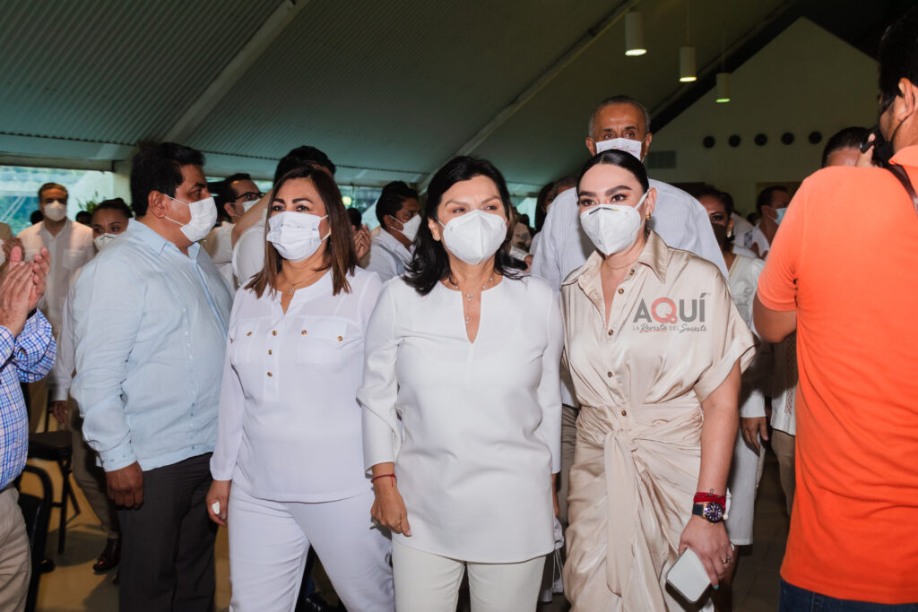 Así fue la toma de protesta de yolanda osuna como presidenta municipal la revista del sureste mx Dsc 0043 Edit