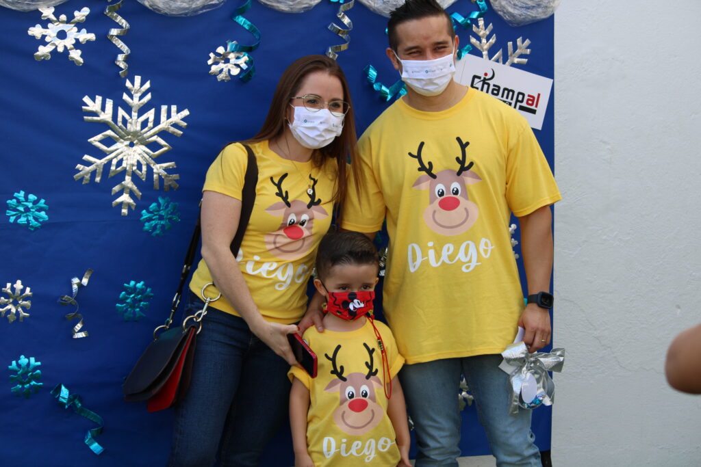 Colegio champal lleva a cabo el festival de navidad de preescolar la revista del sureste mx Img 8825